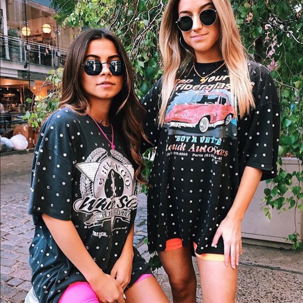 IN SEARCH OF LF ALL OVER RHINESTONE TEE